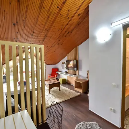 Отель 4 Gocek Apart *